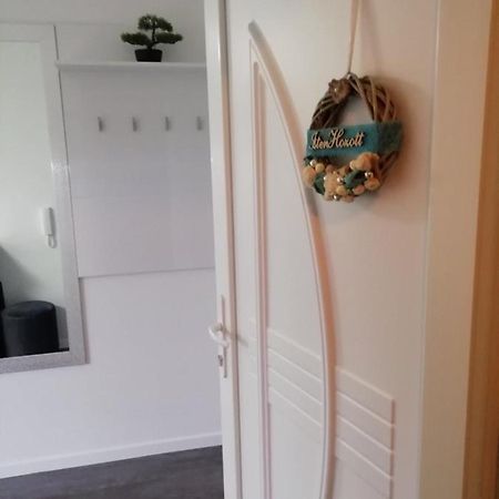 Salvus Apartman Apartment Егер Екстериор снимка