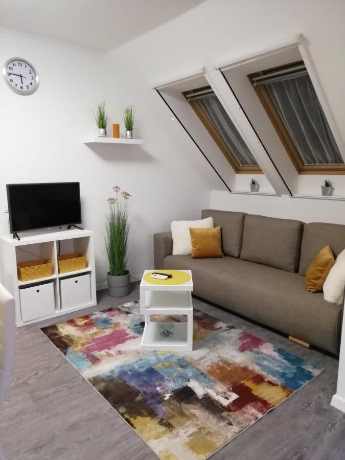 Salvus Apartman Apartment Егер Екстериор снимка